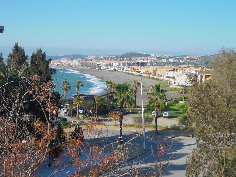 plage vue de la passerelle